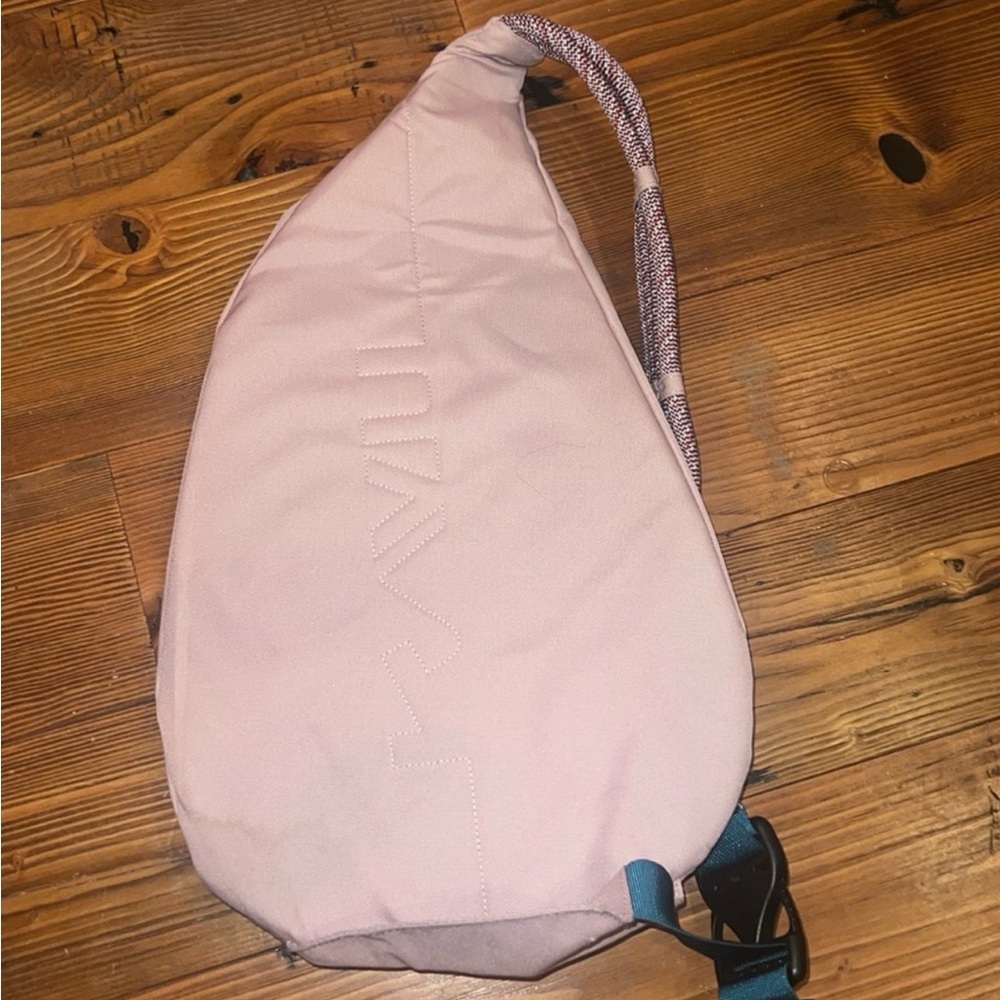 Kavu Blush Rope Sling Bag - Picture 4 of 4